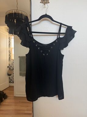 Express Black Lace-Up Ruffle Sleeve Camisole